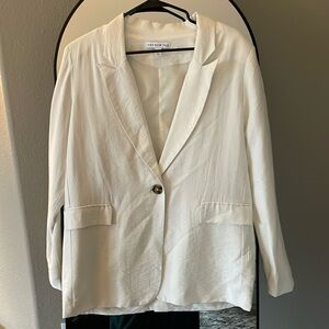 Oversized cream blazer